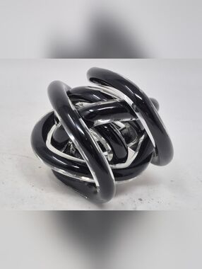 Black Art Glass Knot Decor